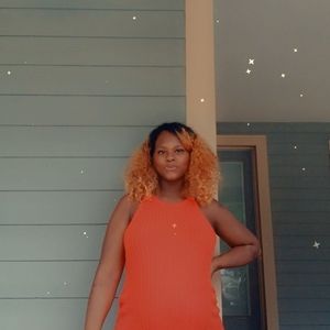 Meet your Posher, Karima